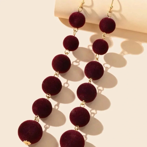 2/$30🌵 Burgundy Velvet Tiered Ball Earrings Drop Dangle Long Sphere Gift NEW - Picture 5 of 10